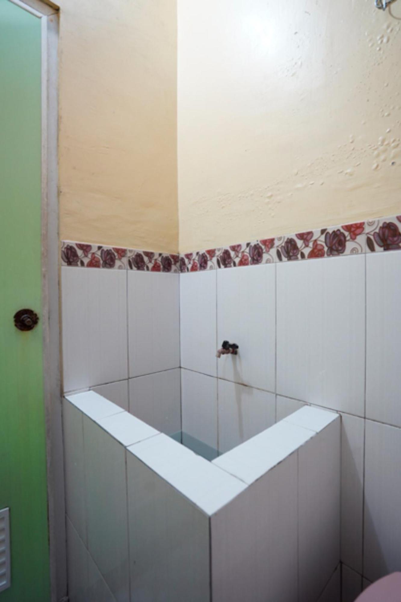 Oyo 927 Carina Hotel Claket Luaran gambar