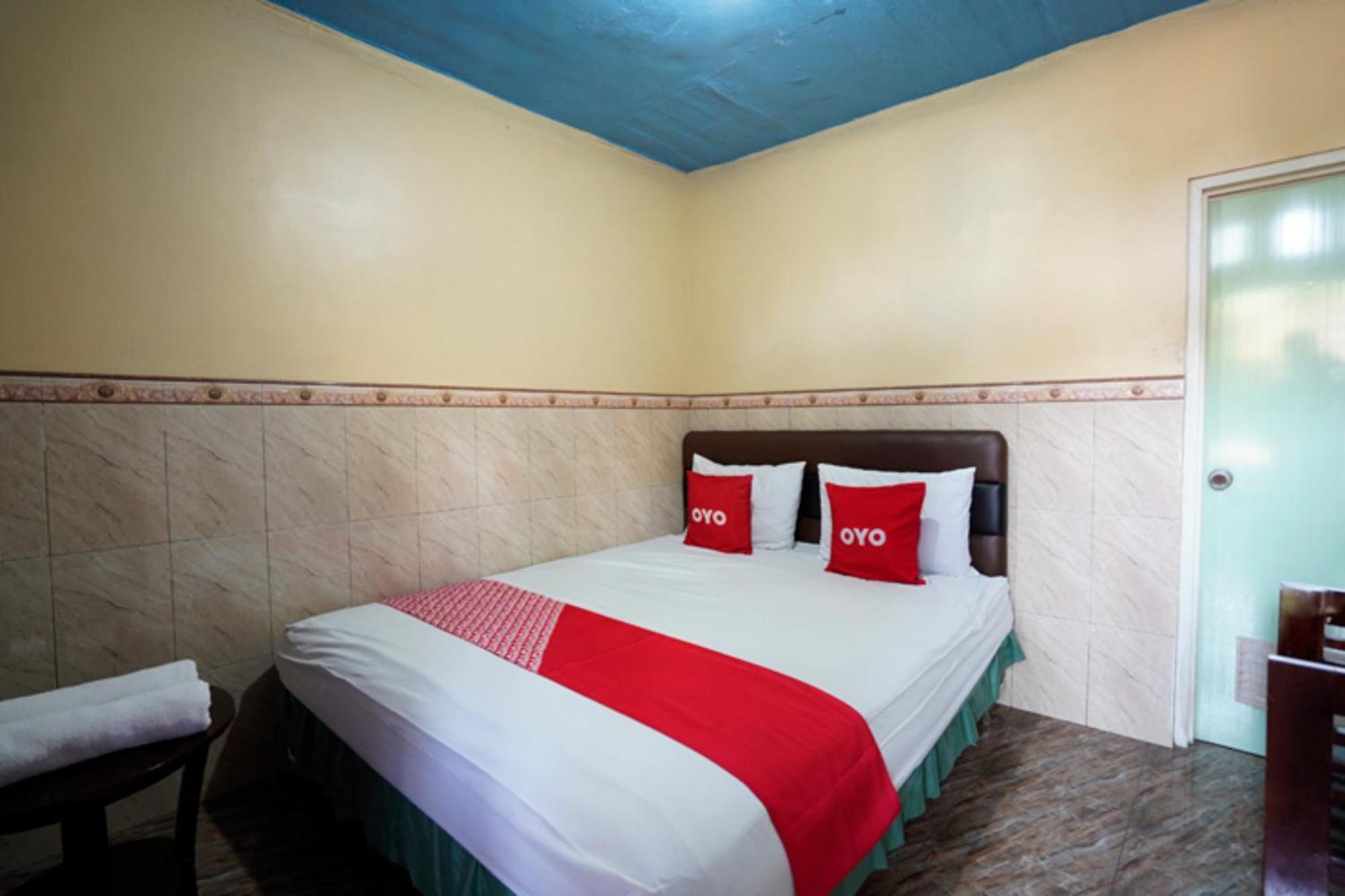 Oyo 927 Carina Hotel Claket Luaran gambar
