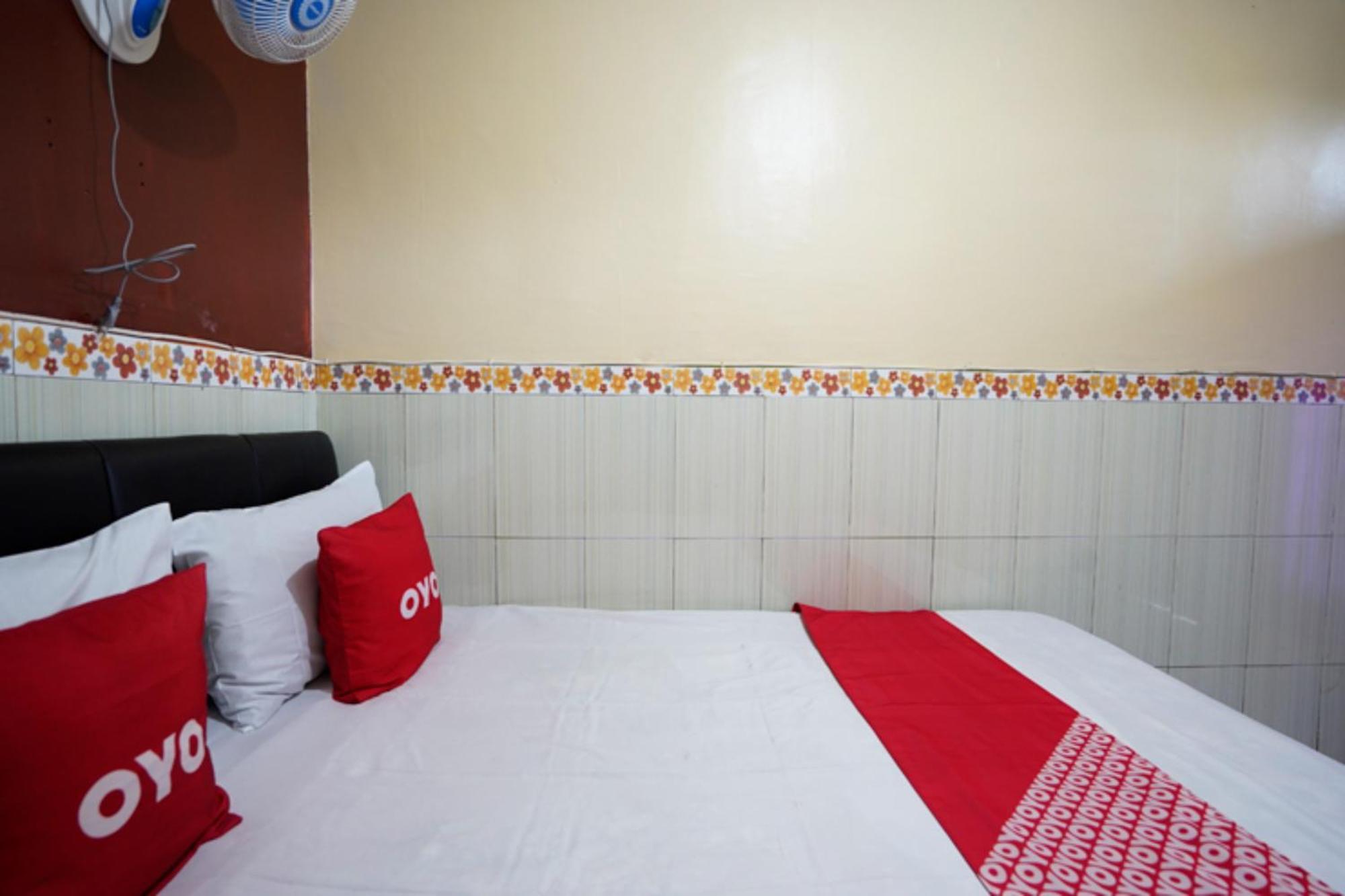 Oyo 927 Carina Hotel Claket Luaran gambar